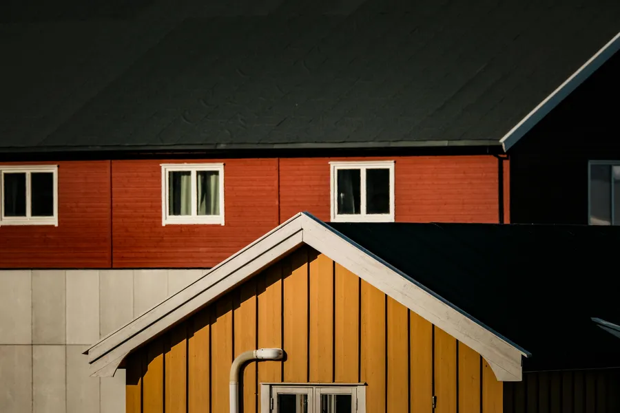 Hva koster nytt tak i 2026? Prisguide for takfornying