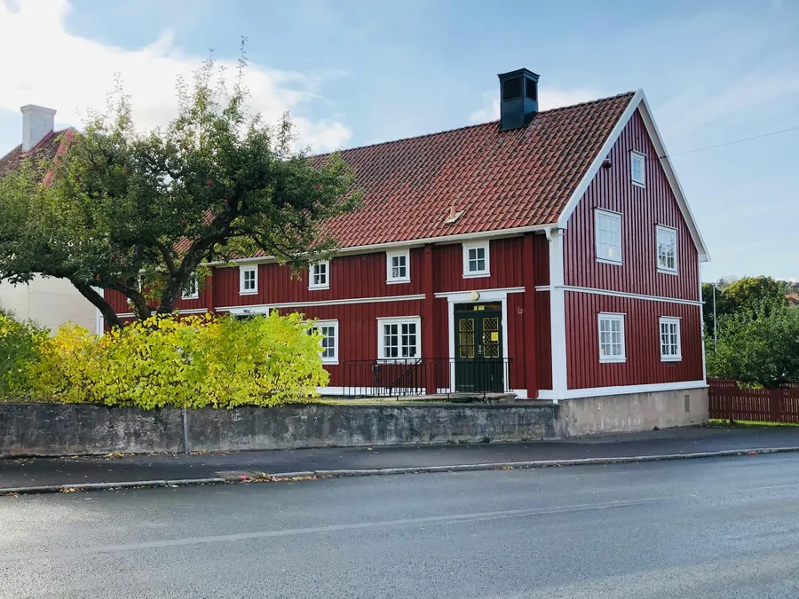 Takrenner og beslag: vedlikehold og utskifting
